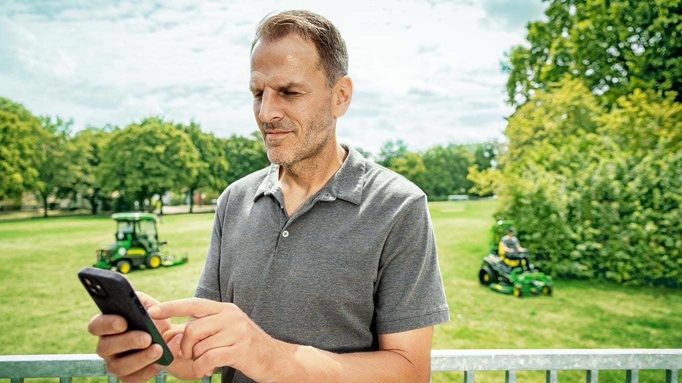 Technologies de précision John Deere pour les équipements d’entretien des espaces verts