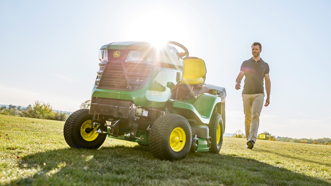 X350R, Série X300, Tondeuses autoportées et tracteurs de jardin