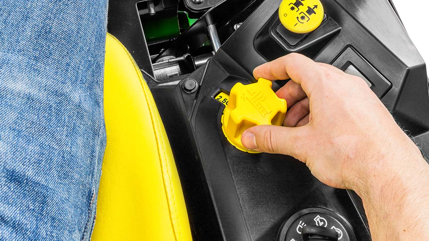 Tondeuses professionnelles à rayon de braquage zéro ZTrak à grand moteur