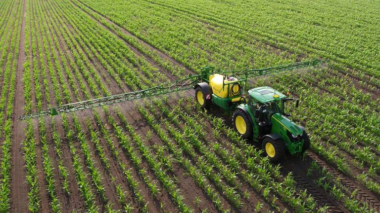 vue de dessus du tracteur équipé d’autotrac vision