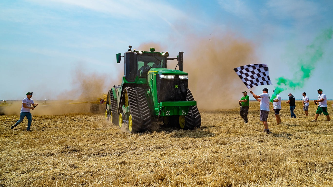 Mise à jour de la gamme de tracteurs John Deere 9R - Le Bulletin des  agriculteurs